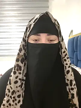 bisan_sexy (F young) - شلحني ملط ادا بتقدر هههه