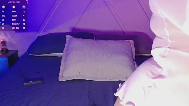 emmajohnss webcam