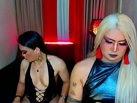 Wildest_Slave_Huntress webcam