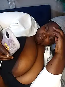 ChubbyLucia webcam