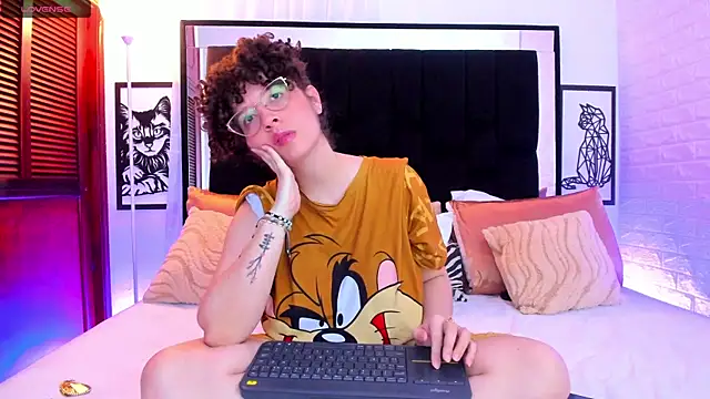 Isabella_Flores webcam