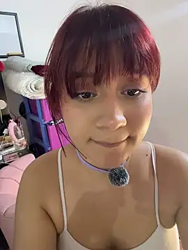 Lia-Cherry webcam