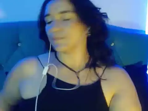 Alice_Jovovich69 webcam