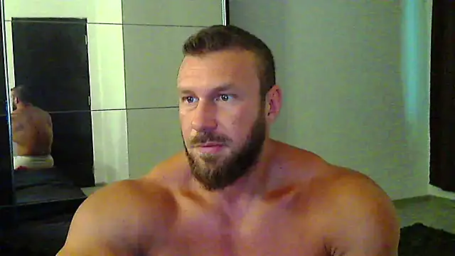 muscularkevin webcam