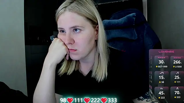 Olivia_Munk webcam