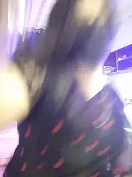 noty_girl2 webcam