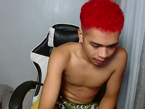 curlyasian_njxx