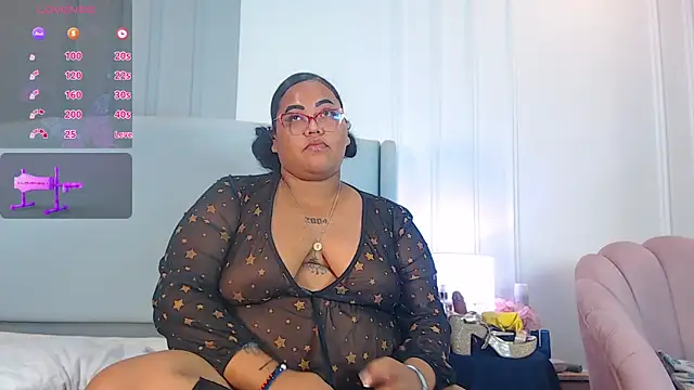 AlishaMonroe_ webcam