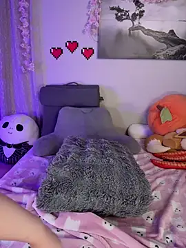 Angel-Lewd-Cake webcam