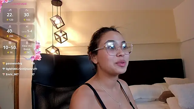 Lucia_Brown_ webcam
