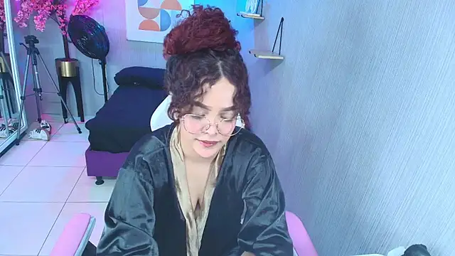 Maggy_t18 webcam