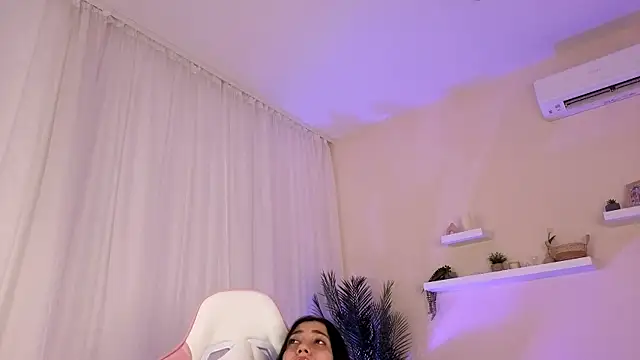 BetsyGonzale webcam