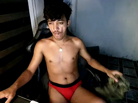 Spicy_RowyCam webcam