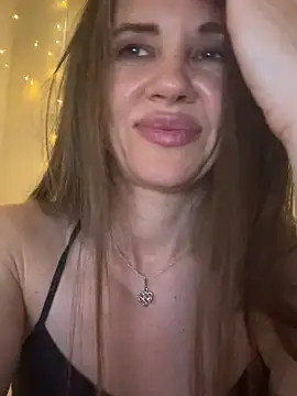 LucieMack webcam