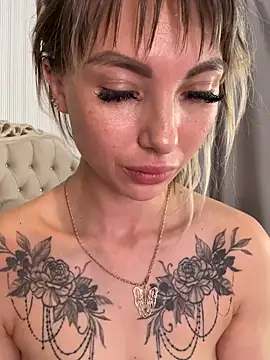 TeaseBabeXXX live cam on StripChat