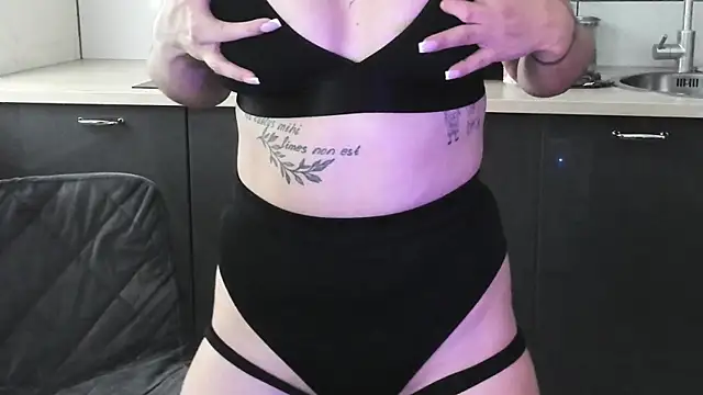 Dark_Moni webcam