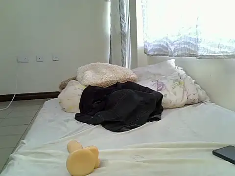 Sweetbrowna webcam