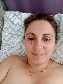ShelaDiass live cam on StripChat
