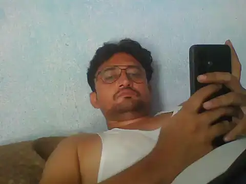 ROCOGUJUBULL webcam