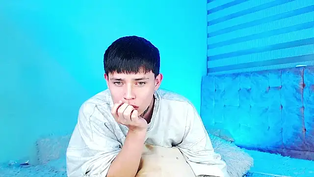 _justinmoon2 live sex cam