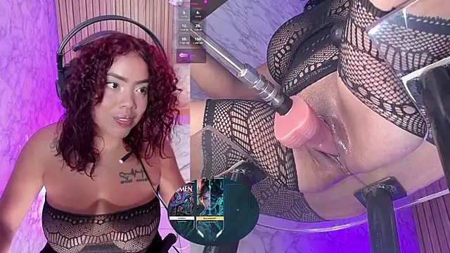 NinaCapelli webcam