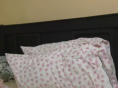 kinkydolll webcam