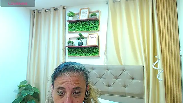 sasi_luna webcam