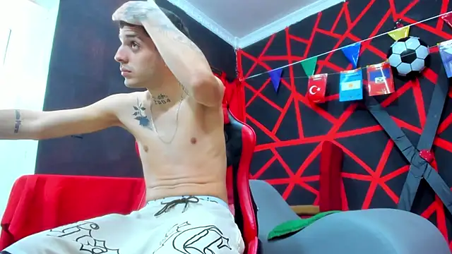 boy_max_latin