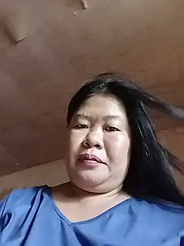 Lovelywoman43 webcam