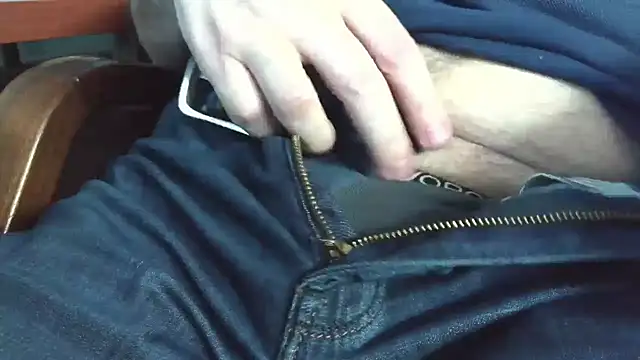 verylittletinycock webcam