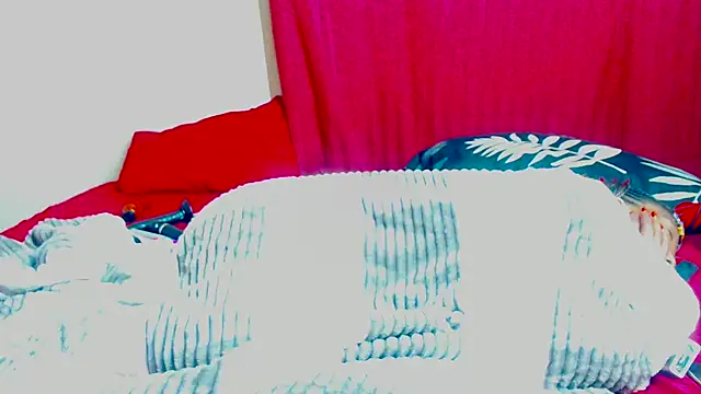 Juicyasss35xx webcam