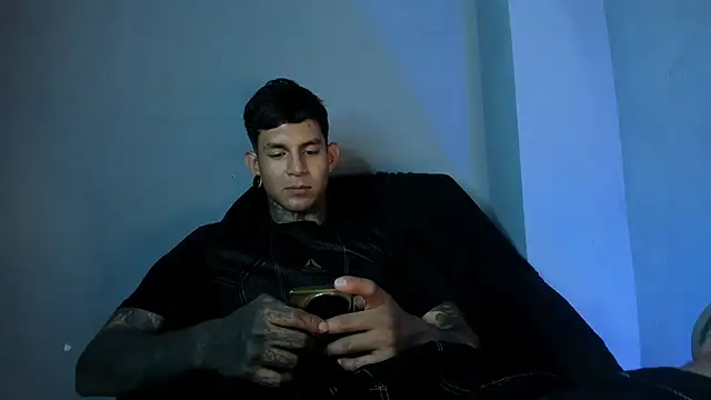 Travisttanner28 webcam