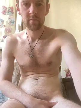 LynnAhNight webcam