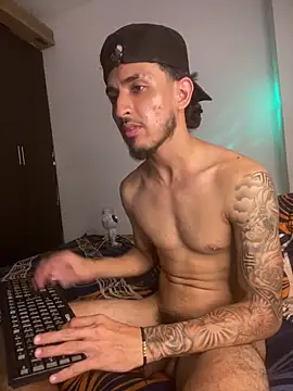 Kriss_Edwards webcam