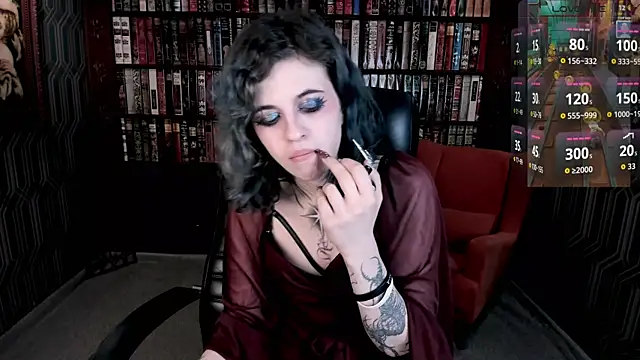 NoelleGothicShadow webcam