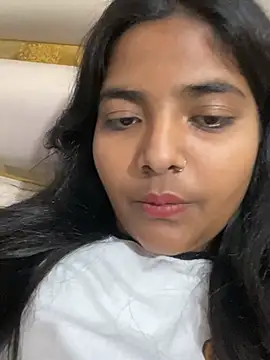 Arshu_143 webcam
