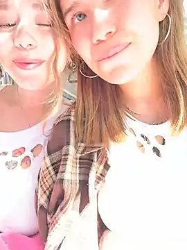 FlashTitsRoyal
