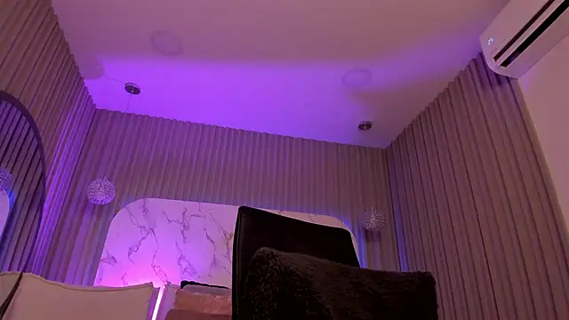 AbrilBloom webcam