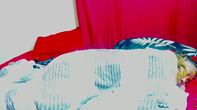 Juicyasss35xx webcam
