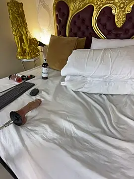 KendralHolson webcam