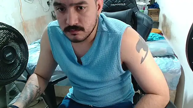 Leonino231 webcam