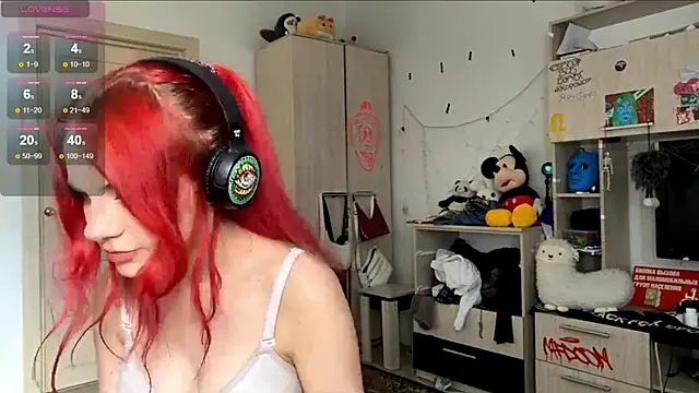 redheadcuteness webcam