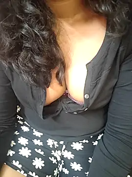 tamil_abarna webcam