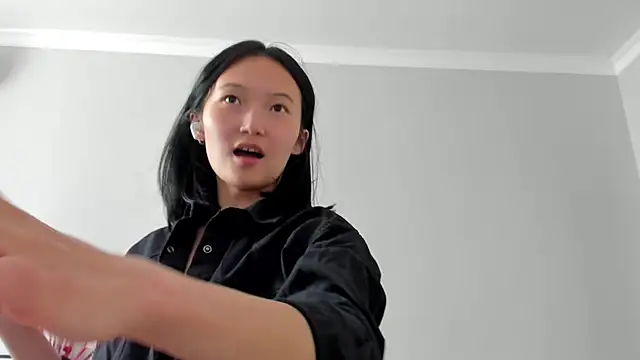 ailey_chao webcam