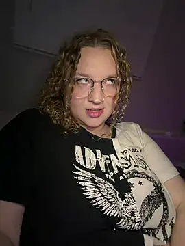 emmierae - EmmieRae's free webcam - UK Sex Cams