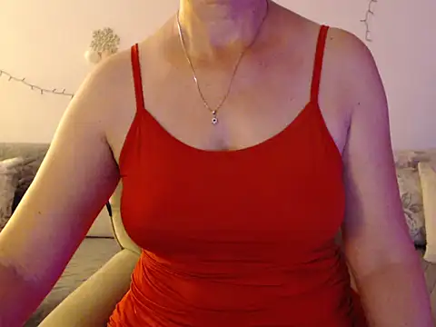 YourfantasyGiuly live cam on StripChat