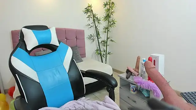 Lizzie_Williams_ webcam
