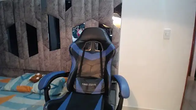 yohatinelly07 webcam