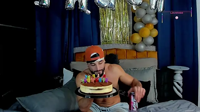 RickG_Oficial live cam on StripChat