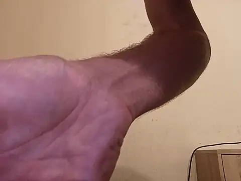 Timbojan28 live cam on StripChat